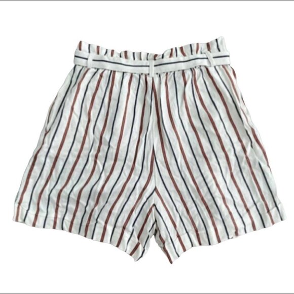 H&M High Waist Linen Blend Paper bag Shorts - Picture 4 of 6